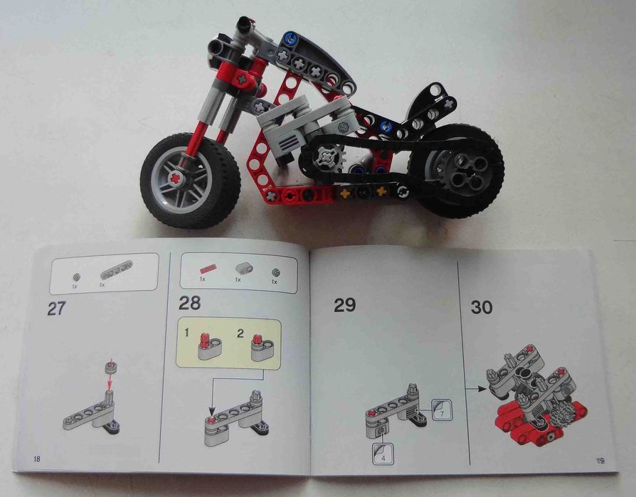 Лего Мотоцикл LEGO Motorcycle Technic 42132 оригинал короб