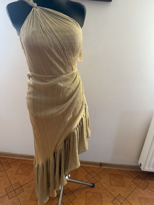 Elegancka  zlota sukienka rozm 36