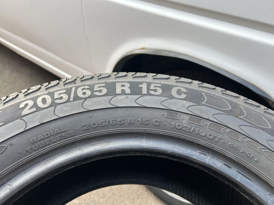 Шини літо 205/65/15 С Continental
