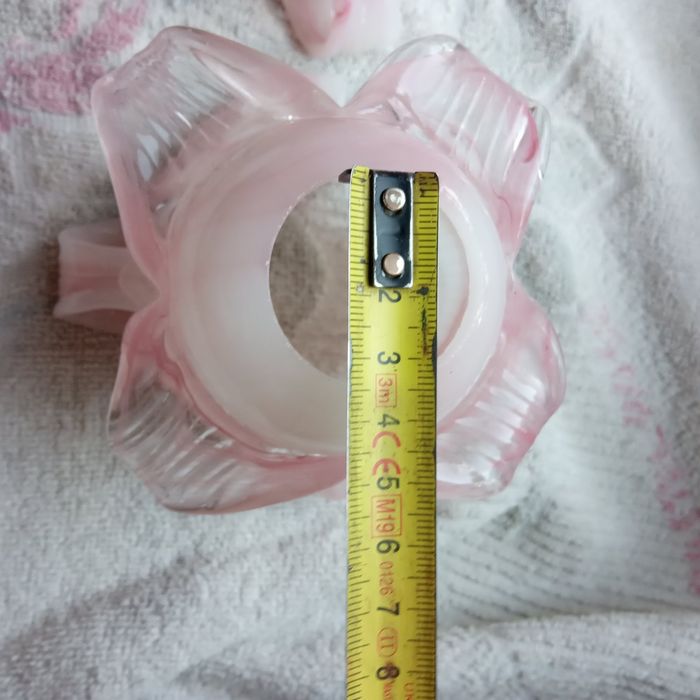 Два плафона на люстру или светильник.