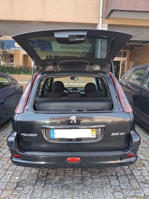Peugeot 206- 2005 - SW Diesel – 209.000 km – 1.500 €