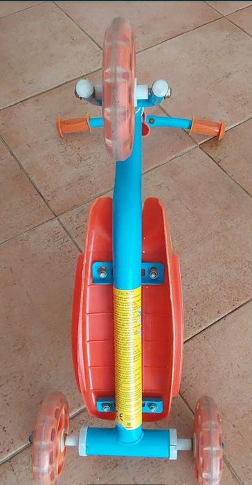 TROTINETE CRIANÇA , ESTIMADA.Casa,Lazer,Brincar,Jardim,Exercitar.