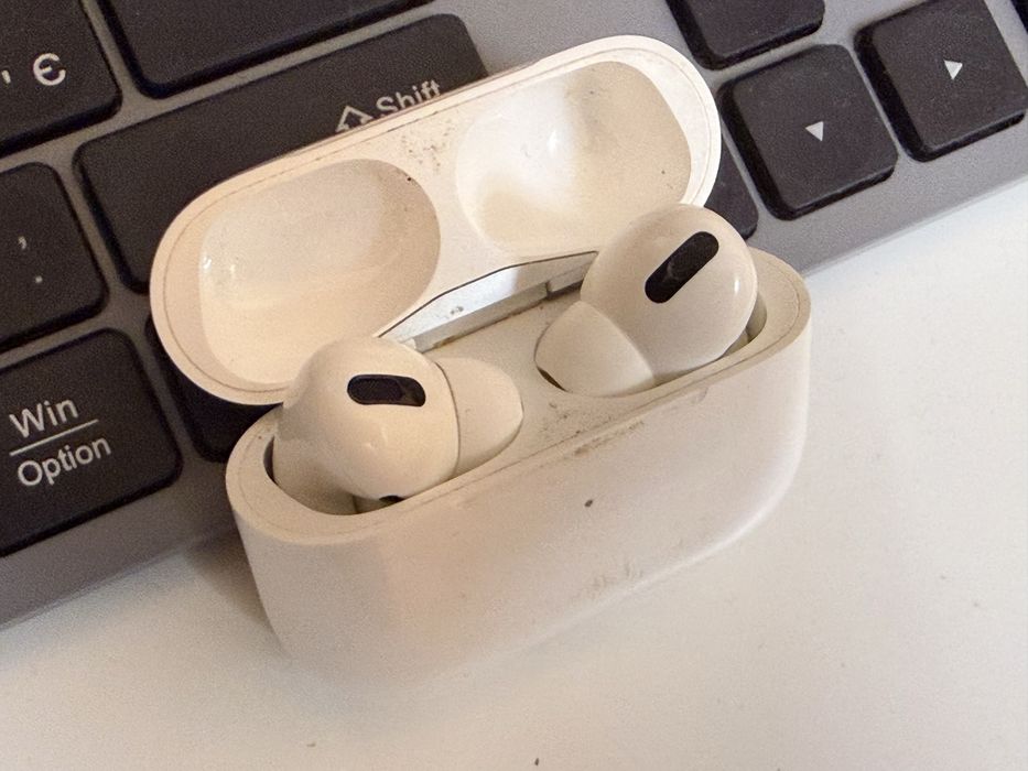 Навушники AirPods Pro