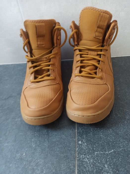 Nike Court 44,5 brązowe