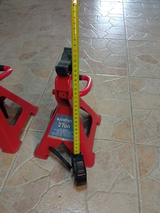 2 Cavaletes/preguiças Cofan