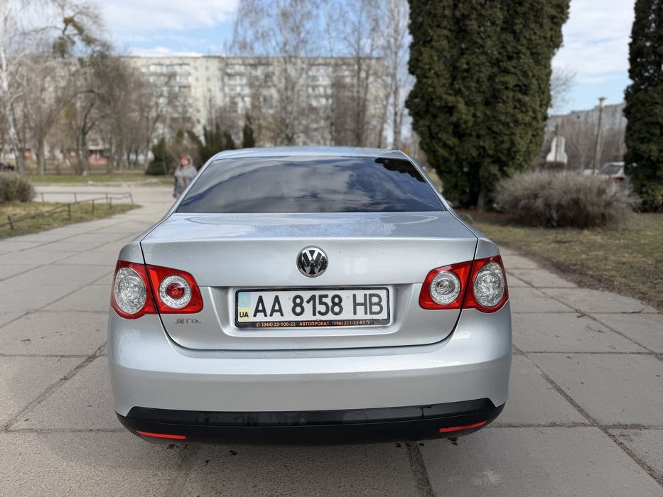 Volkswagen Jetta 2008 На автоматі Газ/бензин