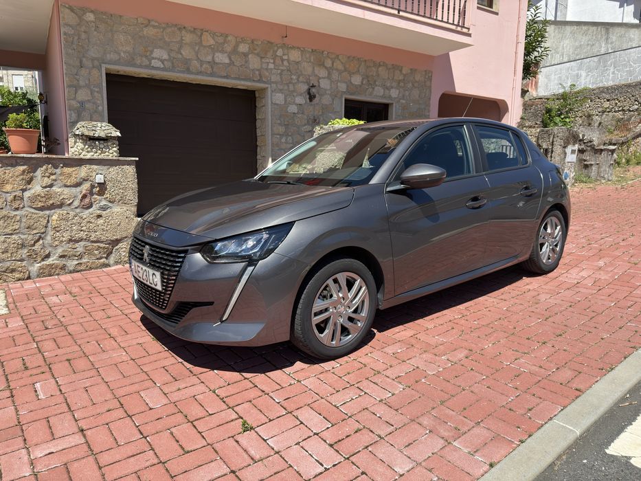 Peugeot 208 1.2-100cv