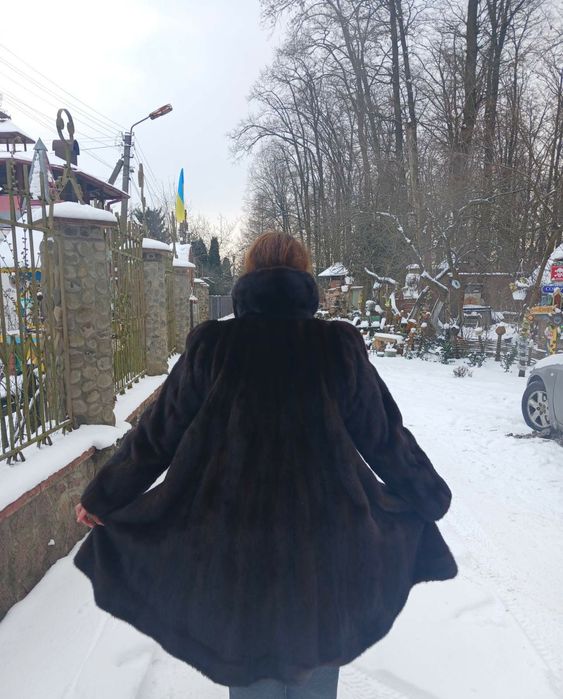 Шуба норкова, розмір 56 -58