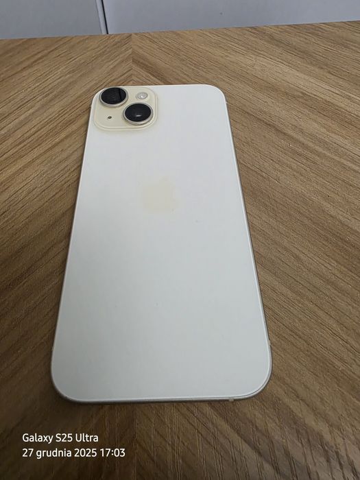 iPhone 15 kolor żółty 256GB