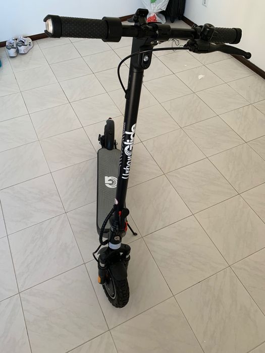 Trotinete a venda