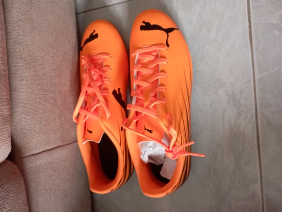 Chuteiras PUMA Novas – Autografadas por DIOGO DALOT