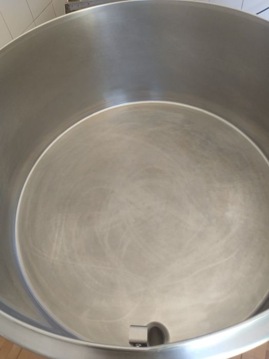 Vendo tanque de resfriar leite de 600litros