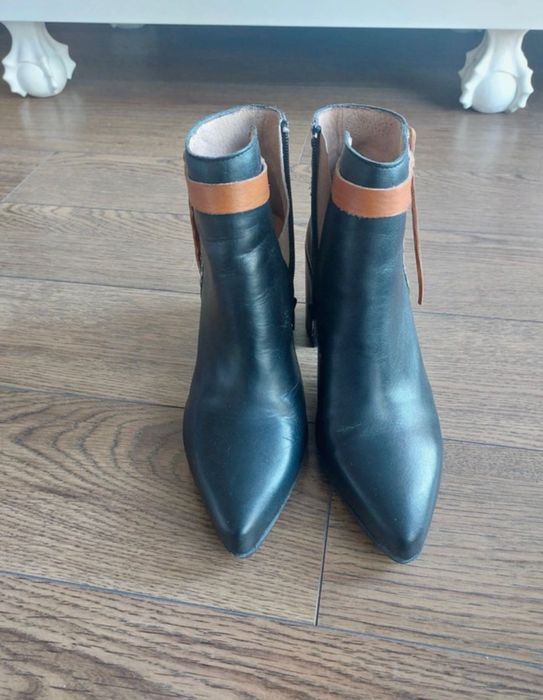 Botas MLV praticamente novas