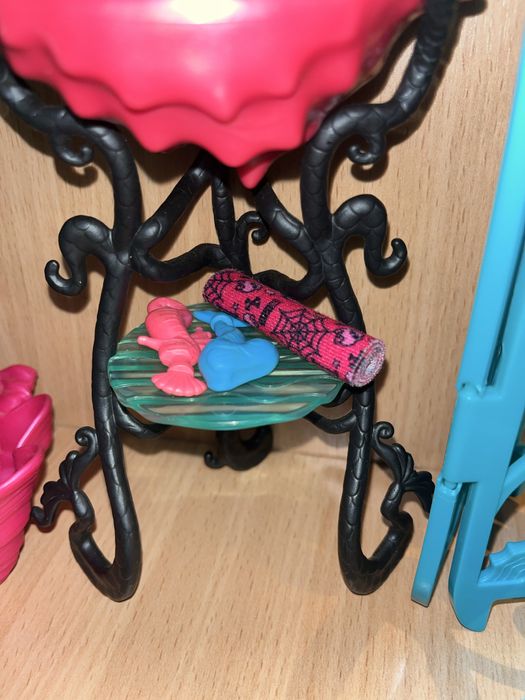 меблі монстер хай душова лагуни