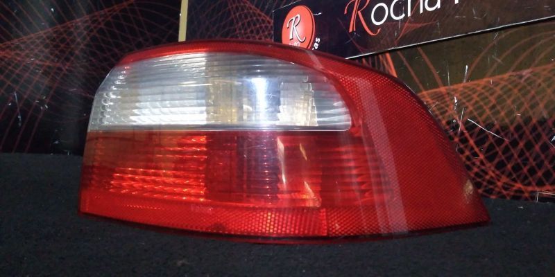 Farolim Stop Dto Renault Laguna Ii (Bg0/1_)