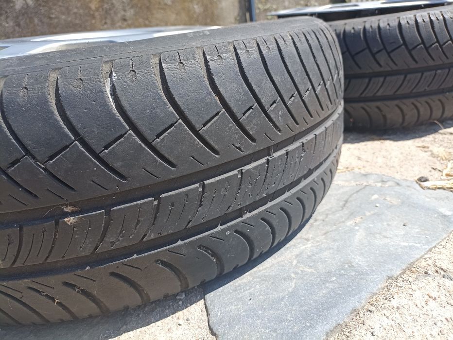 3 Rodas pneus e tampões para Passat Golf Audi