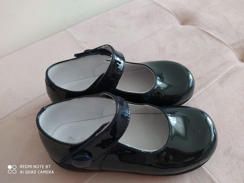 Sapatinho azul marinho de verniz Tam. 24