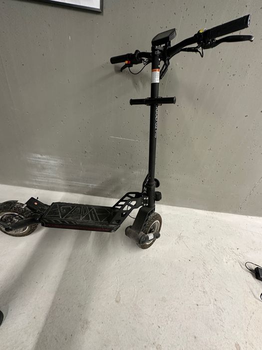 ugoo G2 Pro eScooter avariada para peças o reparar