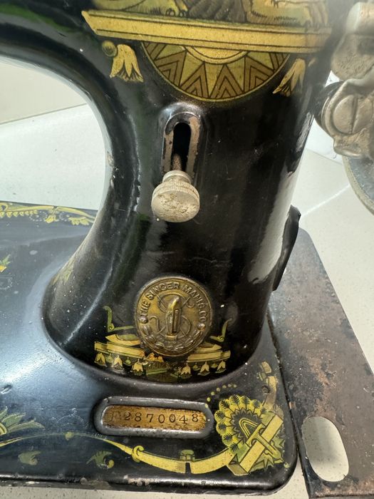 máquina de costura antiga Singer