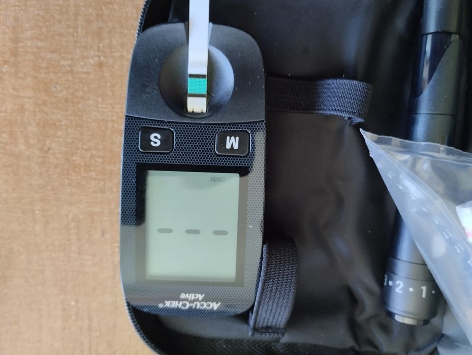 glukometr  accu-chek