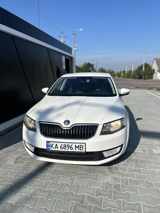 Продам Шкода Октавіа  А7 власне авто Терміново