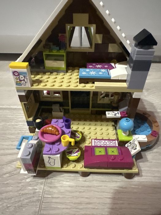 Новорічне лего friends