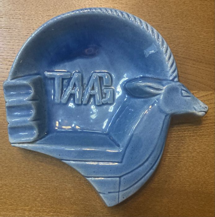 Cinzeiro publicitário TAAG