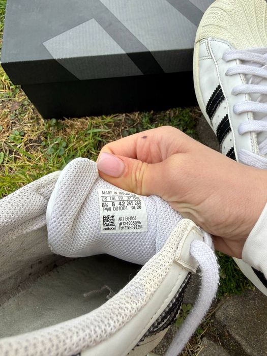 Adidas Superstar 42 розмір оригінал