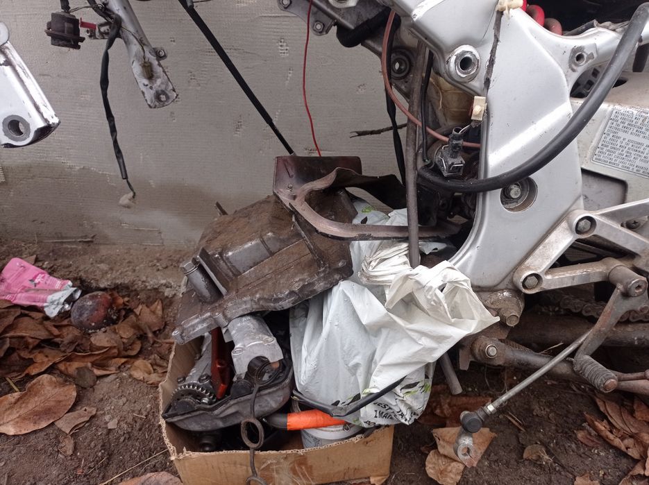 CBR 600 pc25 części