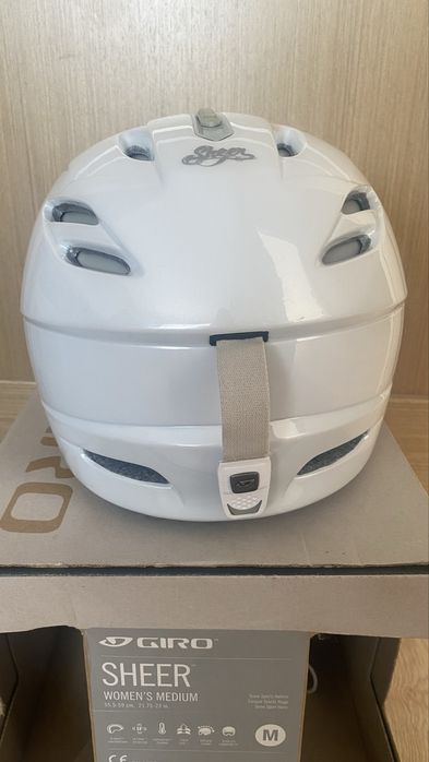 Жіночий гірськолижний шолом Giro Sheer. Розмір M