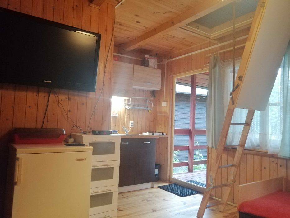 Domek Kurka Mazury nad jeziorem Sasek Wielki koło Szczytna ryby nocleg wakacje pokój dom wynajem pokoje morze kajaki łódka żeglowanie sex film