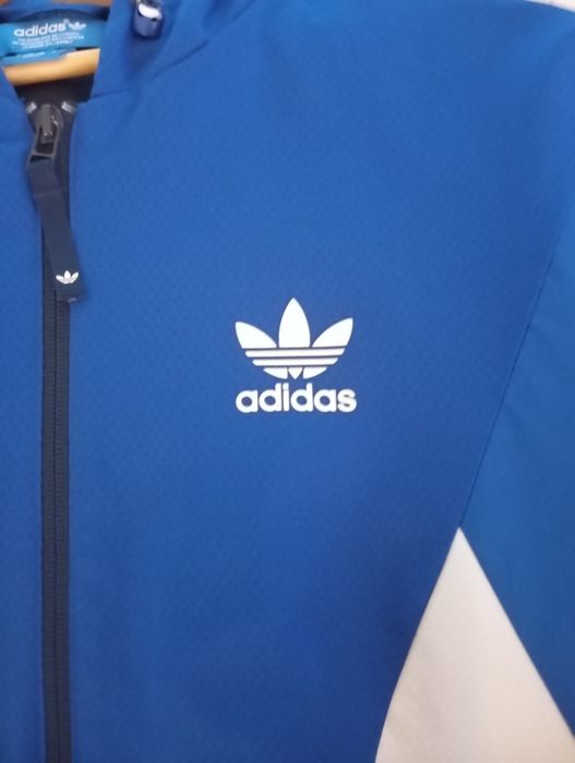Casaco Adidas com carapuço original