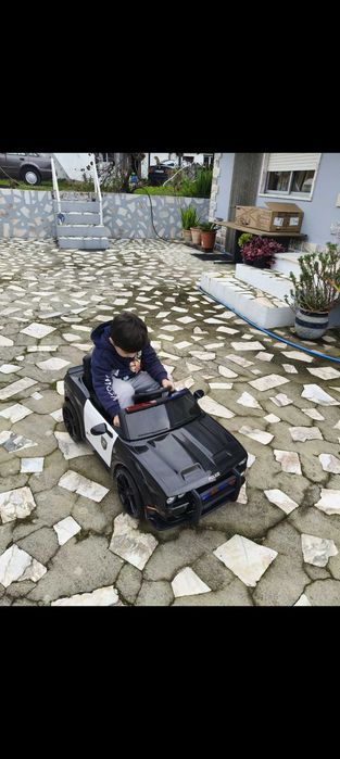 Carro de Polícia eléctrico Criança