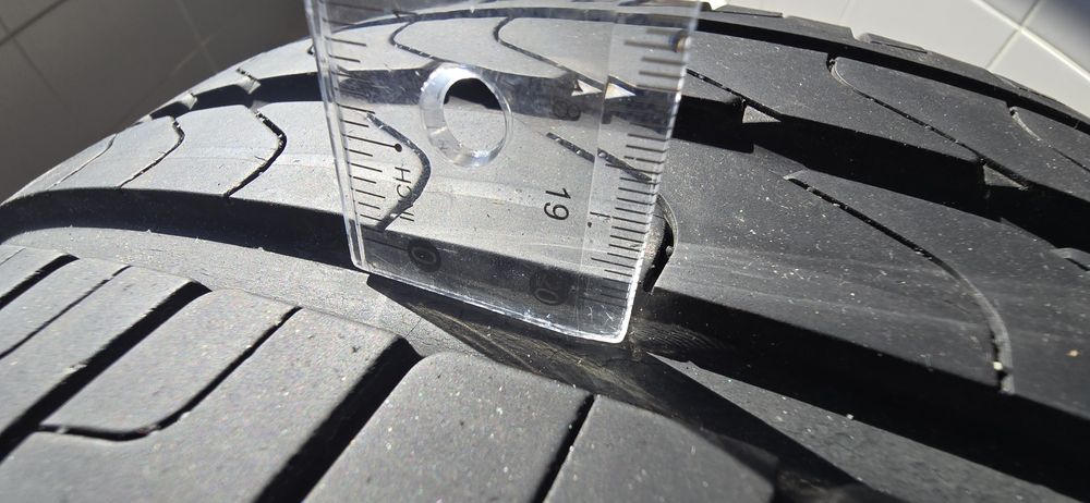 2 Pneus Pirelli Cinturato P7 225/45 R17 - Seminovos (Estado de Zero)