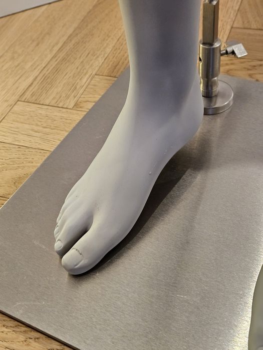 Manekin dziecięcy Best Mannequins BINK 10 lat 140 cm + stalowa podstawa