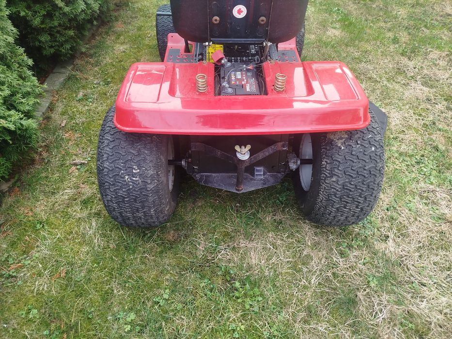 Traktorek  MTD , bardzo ładny stan