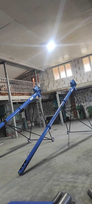Транспортер зерна. Зернопогрузчик. Навантажувач шнековий, протруйник