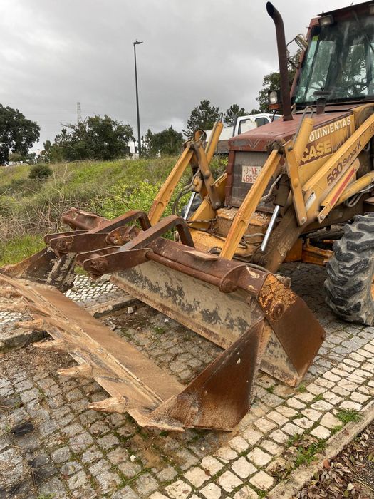 Retroescavadora Case 580 k super
