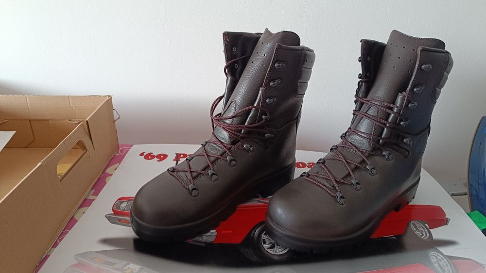 Buty taktyczne WOJAS rozm. 27.5, 43 nowe