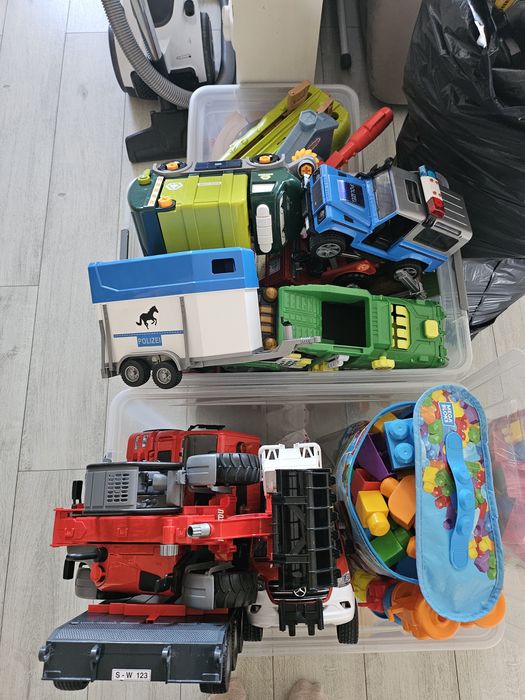 Zabawki Bruder Fisher Price Dickie Toys Disney Cars Tomek i przyjaciele klocki itd