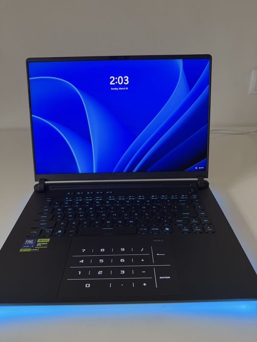 ASUS Rog Strix Scar 16 rtx 5080 top laptop nebula display