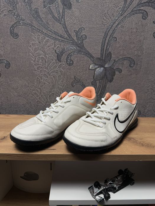 Футзалки Nike Tiempo Legend 9