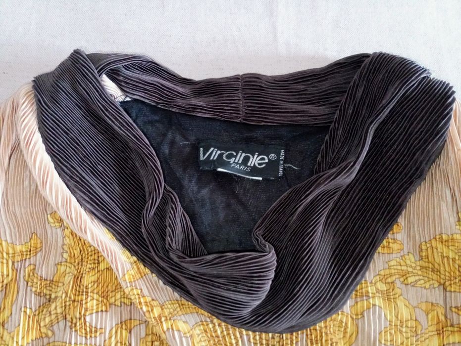 2 vestidos antigos ( França) anos 80