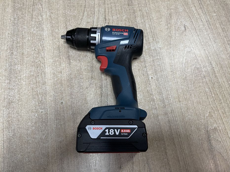 Bosch GSR 18V-45 / безщітковий акумуляторний шурупокрут Бош