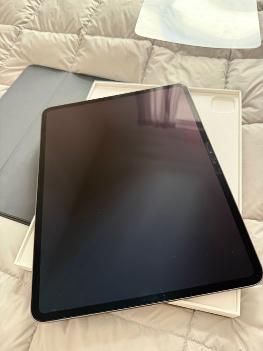 Sprzedam uszkodzony iPad Apple PRO 13
