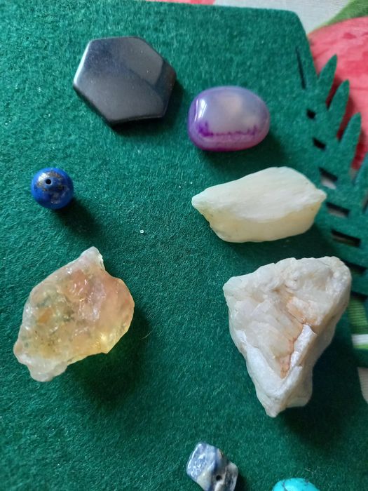 Kamienie szlachetne materiały