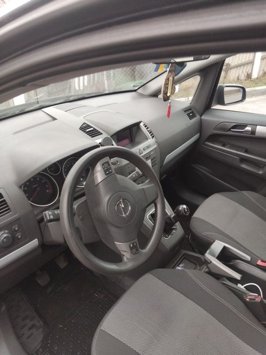 Опель Зафира 1.6 бенз.