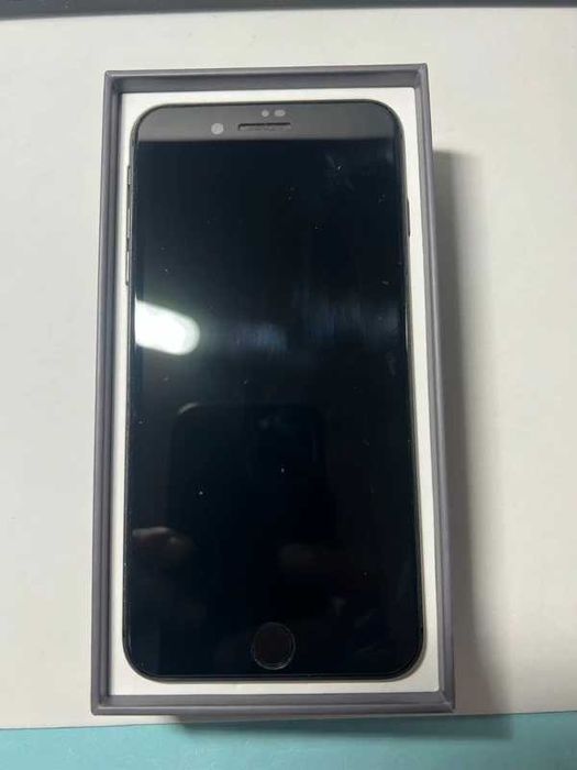 Iphone 8 Plus 64 GB - Usado em bom estado.