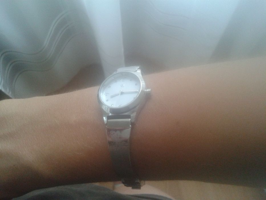 zegarek damski posrebrzany