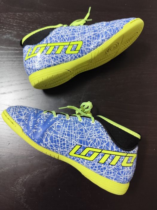 Sapatilhas de Futsal Lotto Zhero Gravity (Tam.36)